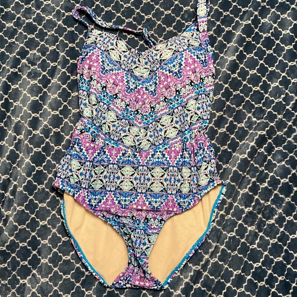 Sz 12 One Piece